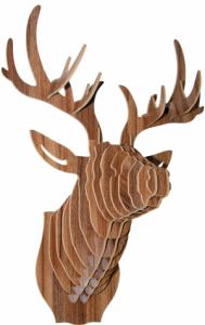 Hjort i valnød Vægdekoration