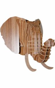 Elefant i valnød Vægdekoration